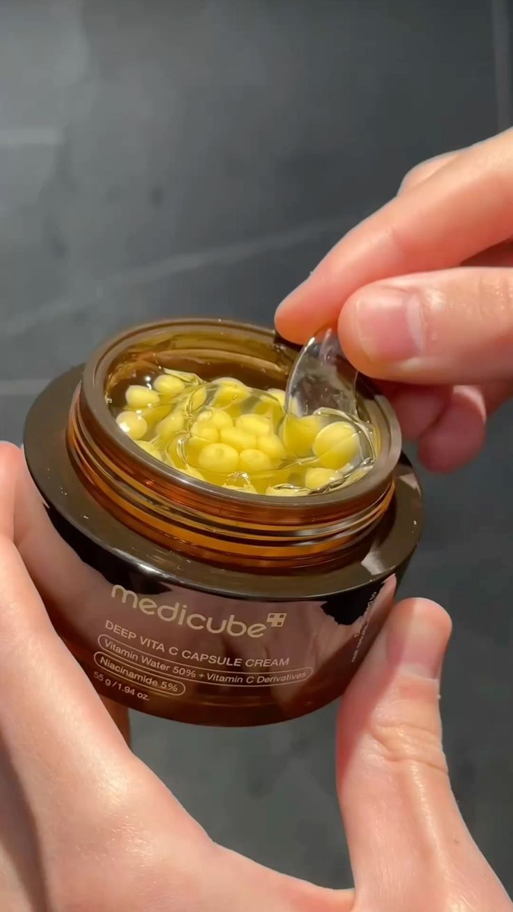 Medicube - Deep Vita C Capsule Cream 55 g